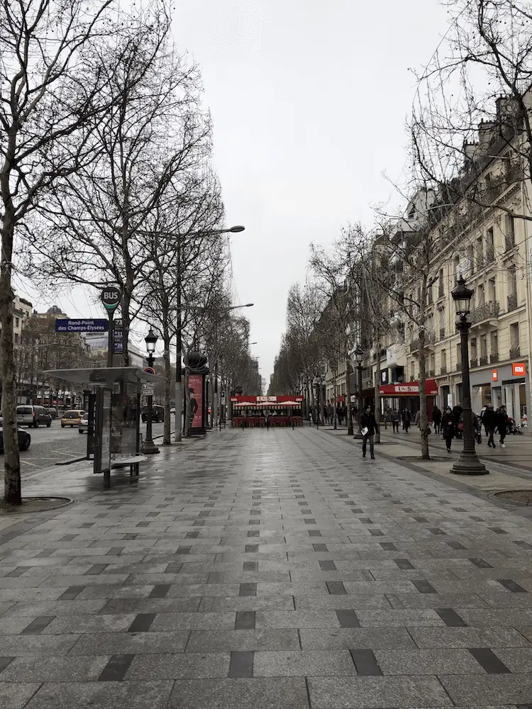 Paris Avenue de Champ Elysees