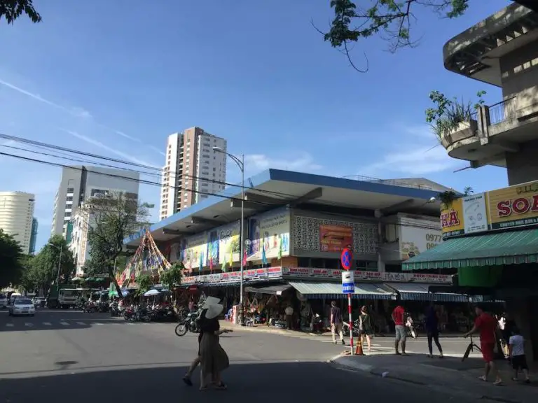 Han Market Da Nang exterior